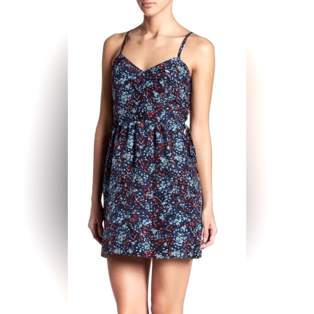 Parker Sleeveless Penelope Side Lace Up Mini Dress in Dewberry Floral ZB12